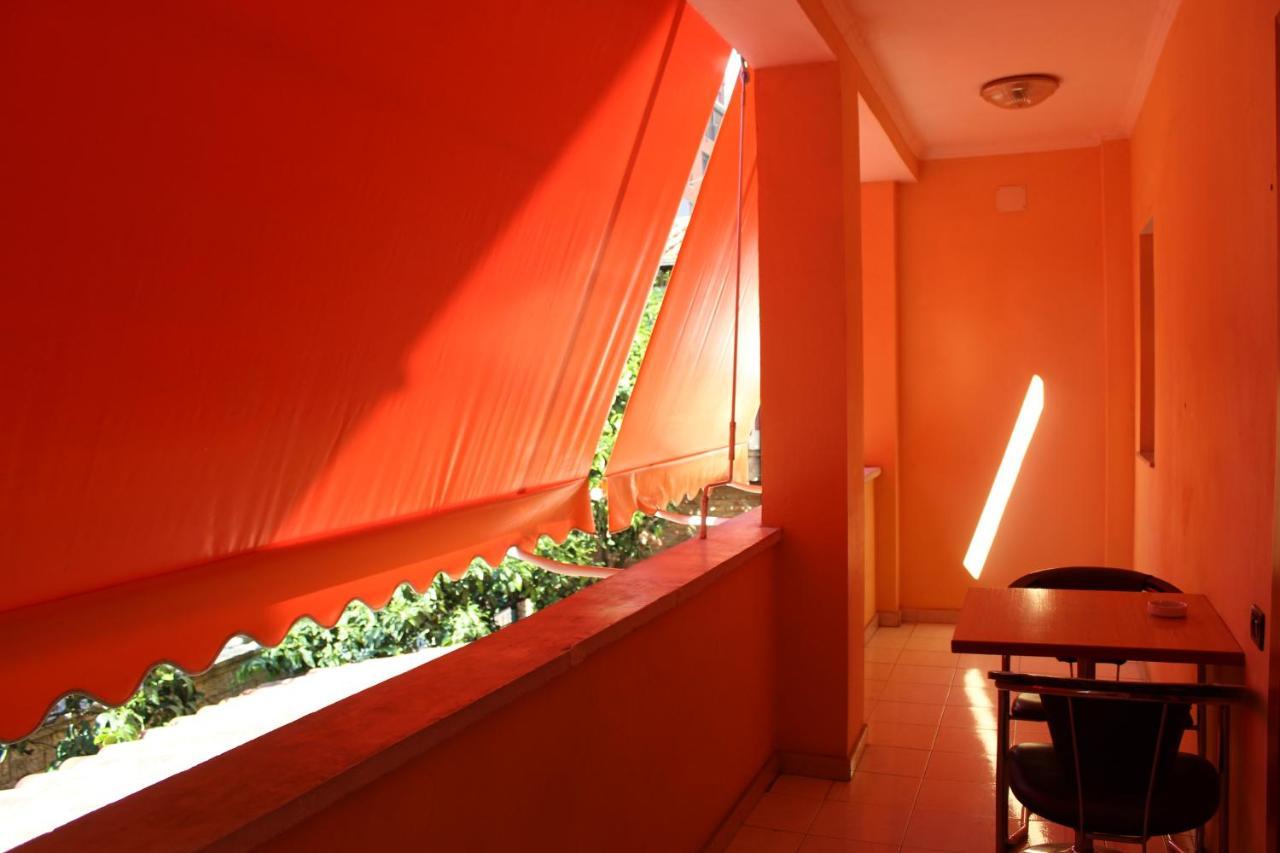 Hotel Vila 15 Tirana Exterior foto